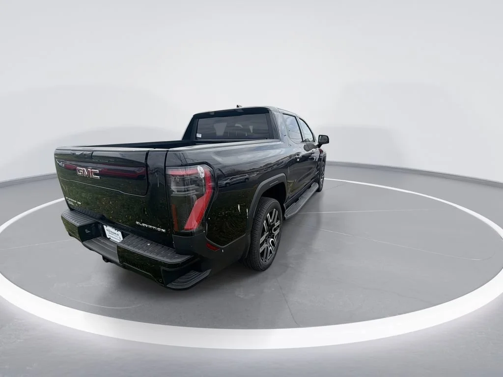 New 2026 Onyx Black GMC Elevation Standard Range image 8