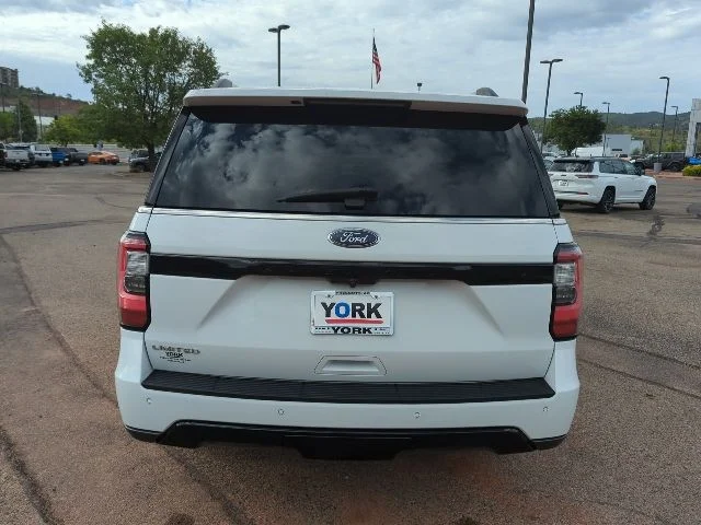 Used 2021 White Ford Limited image 5