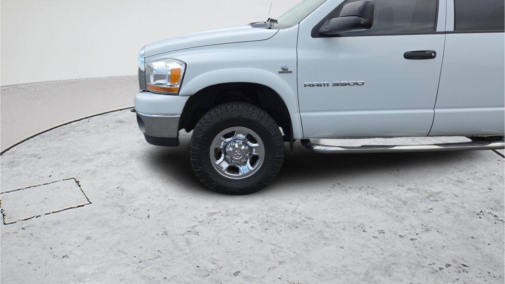 Used 2006 White Dodge SLT image 29