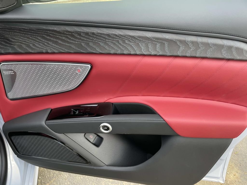 2026 Maserati Grecale Modena V6 - Photo 24
