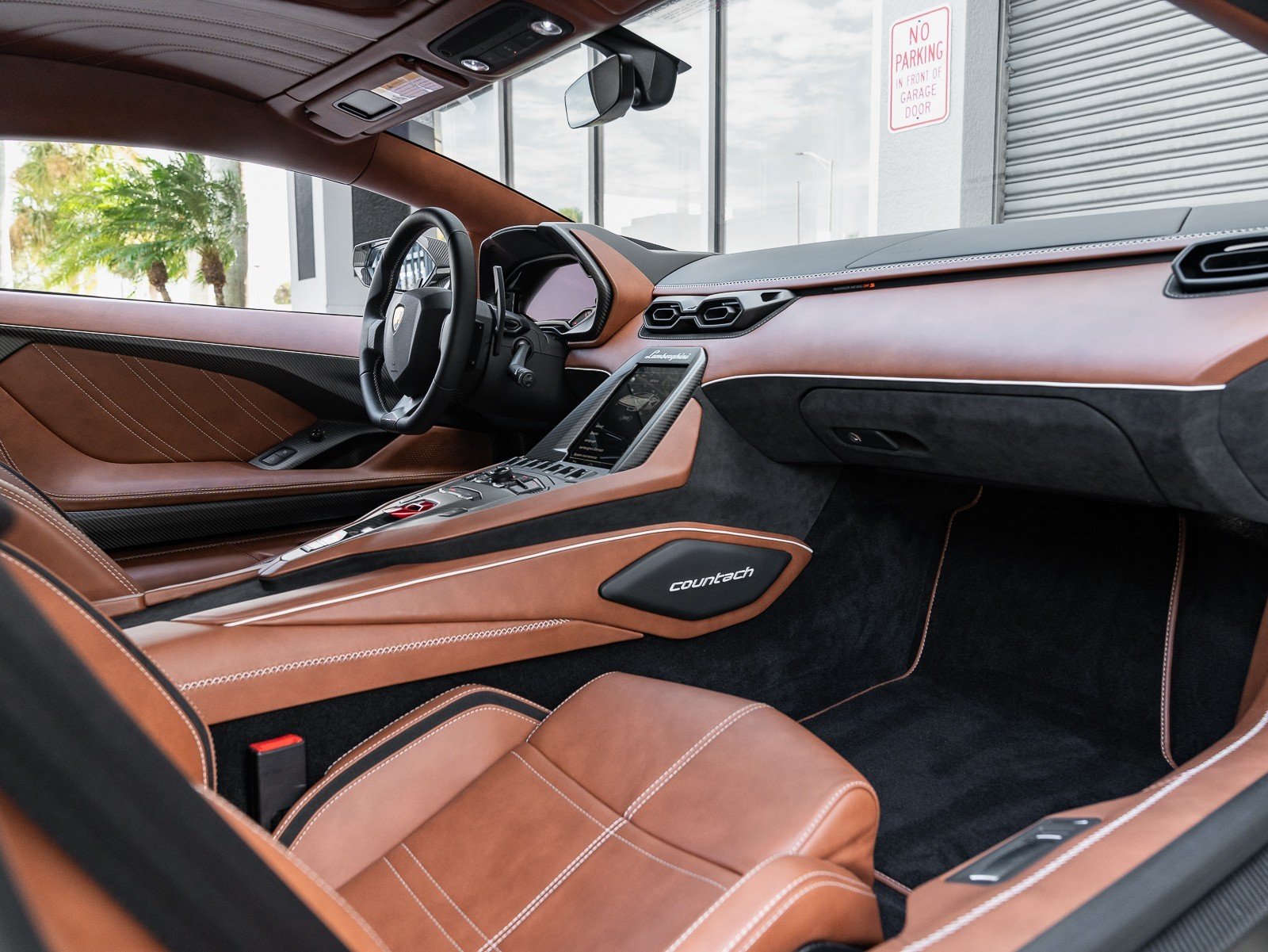 2022 Lamborghini Countach LPI 800-4 photo 2