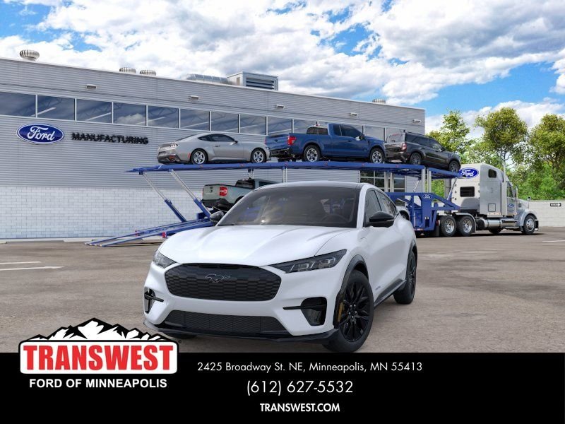 New 2026 Star White Metallic Tri-coat Ford Premium image 2