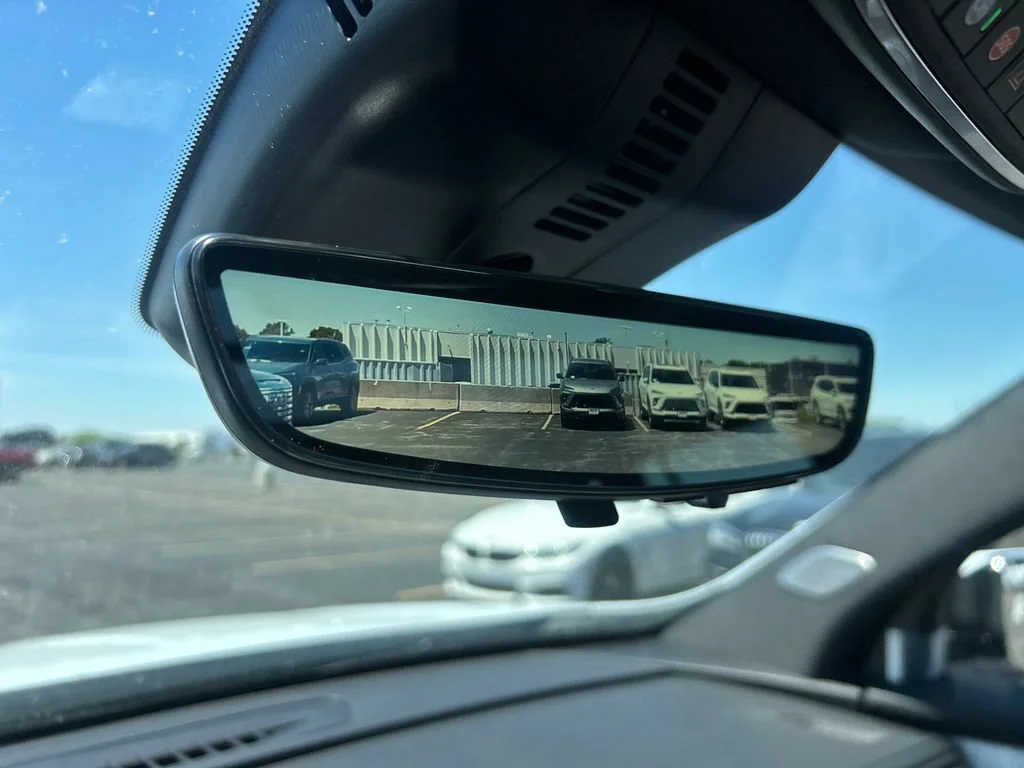 New 2026 Iridescent White Tricoat Buick Avenir image 30