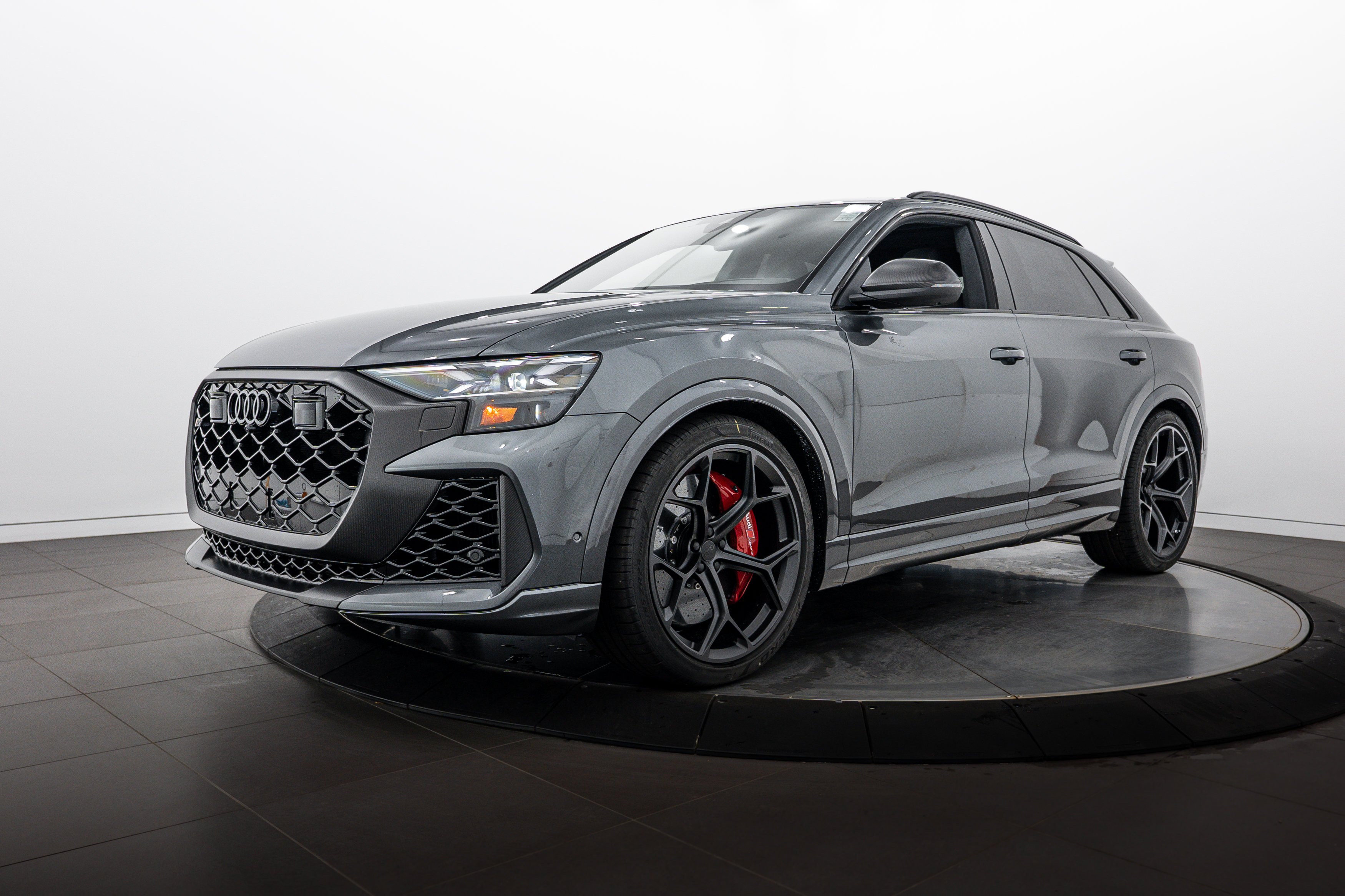 New 2026 Daytona Gray Audi performance image 7