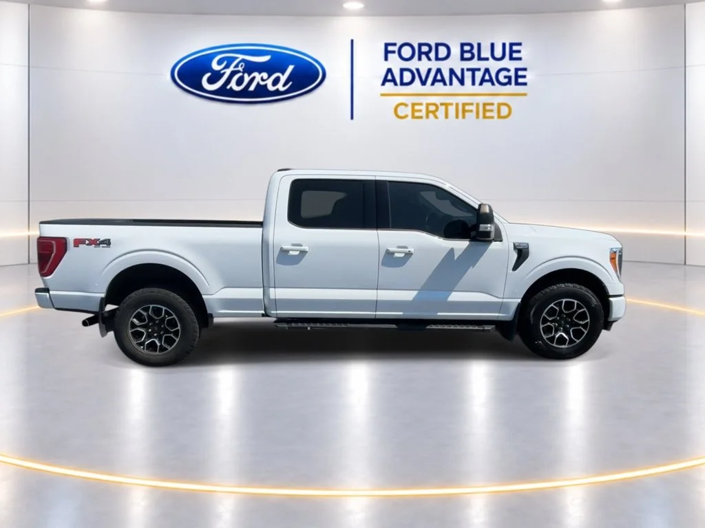 Certified Used 2023 Oxford White Ford XLT image 9