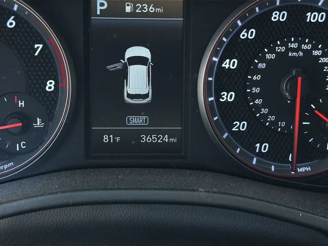 Used 2019 White Hyundai Turbo image 19