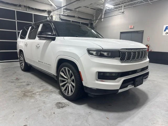 Used 2023 White Jeep Series II image 3