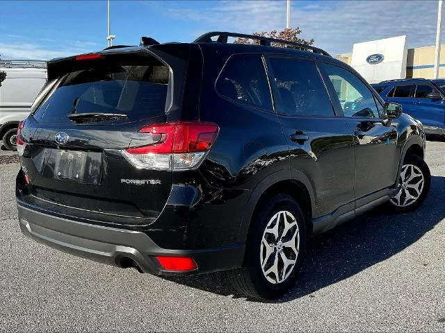 Used 2024 Crystal Black Silica Subaru  image 4