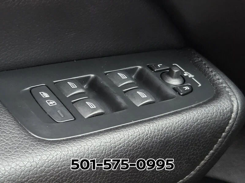 Used 2021 Crystal White VOLVO T5 AWD MOMENTUM image 36