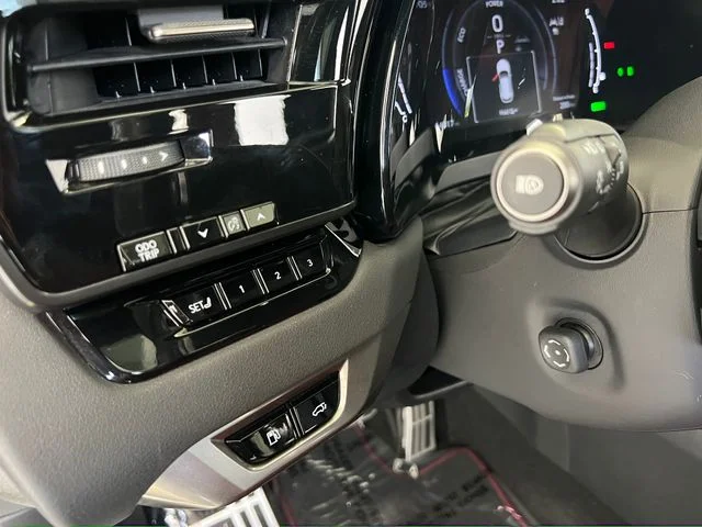 Used 2023 Iridium Lexus 500h F SPORT Performance image 30