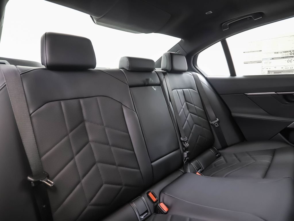 Used 2026 Carbon Black Metallic BMW 530i xDrive image 28