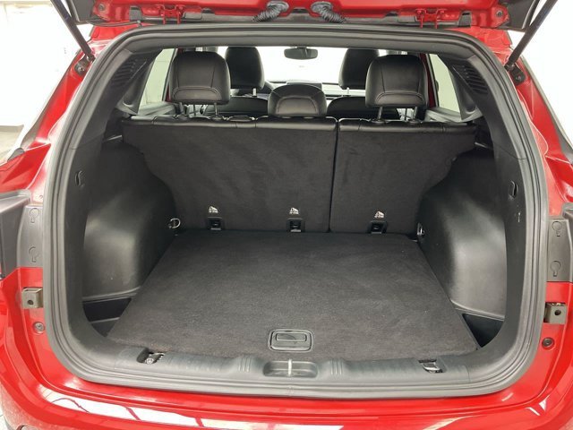 Used 2023 Redline Pearlcoat Jeep Limited image 27