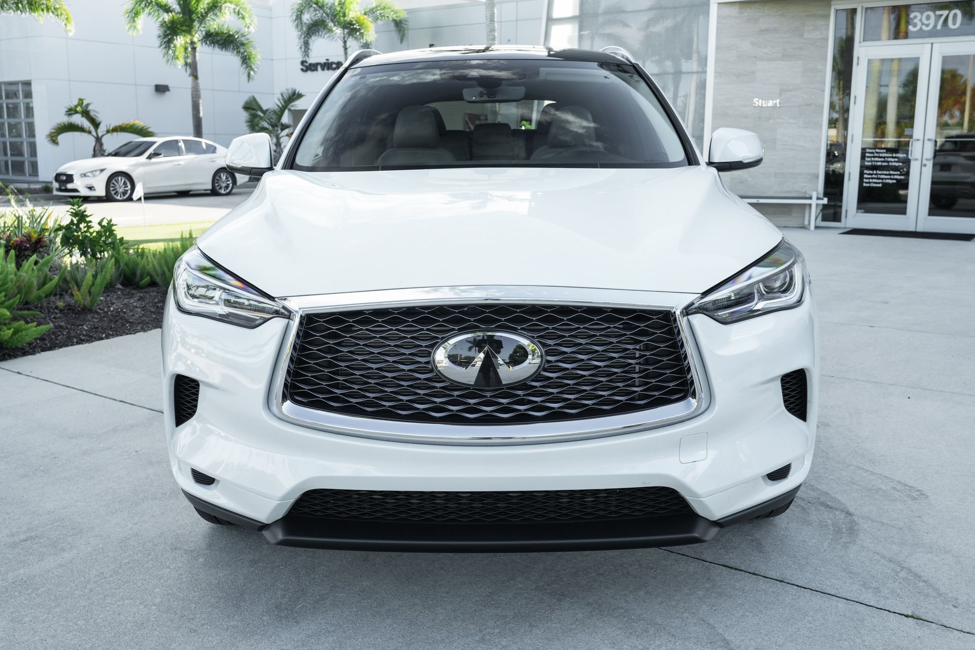 2025 Infiniti QX50 Luxe photo 3