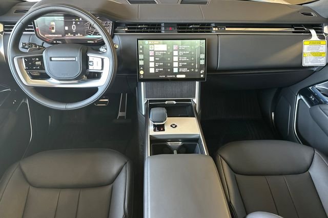 New 2026 Fuji White Land Rover SE image 12