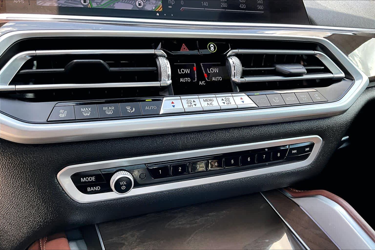 Used 2023 Carbon Black Metallic BMW M50i image 32