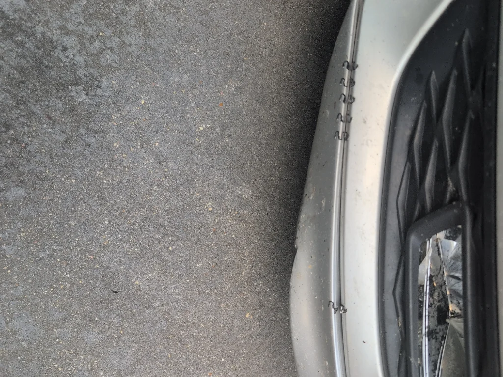 Used 2016 Ingot Silver Ford SE image 3