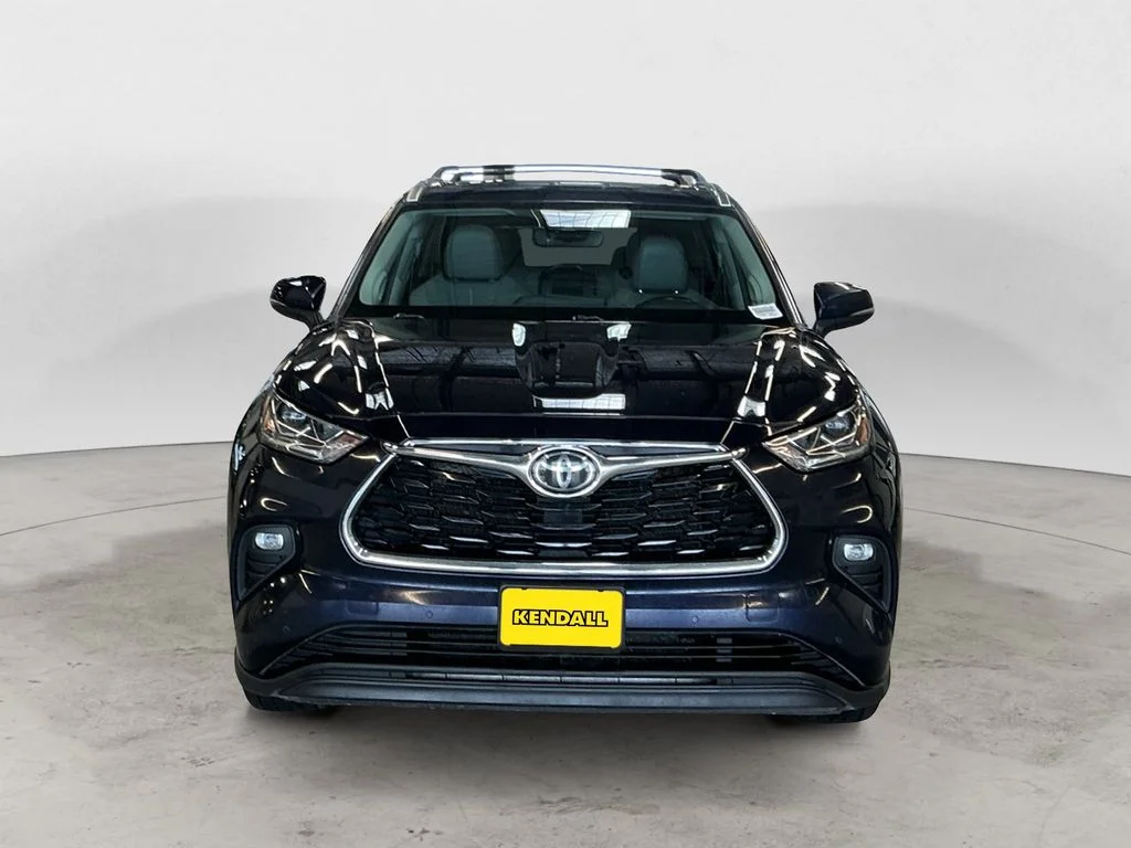 Used 2020 Blue Toyota Limited image 2