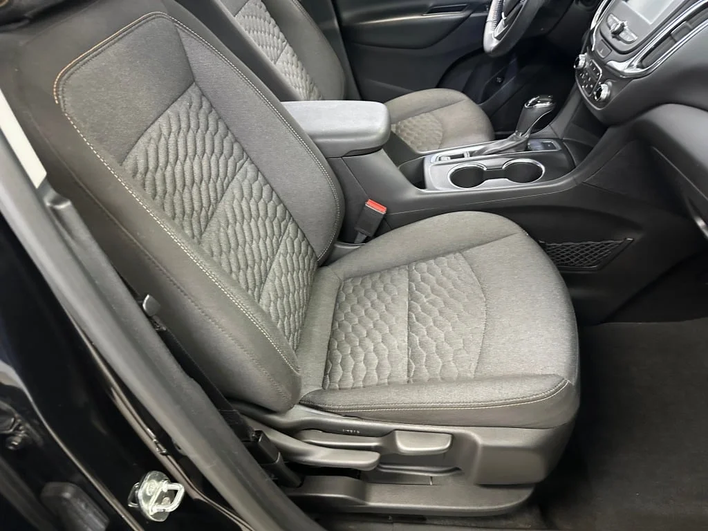 Used 2018 MOSAIC BLACK METALLIC Chevrolet LT image 30
