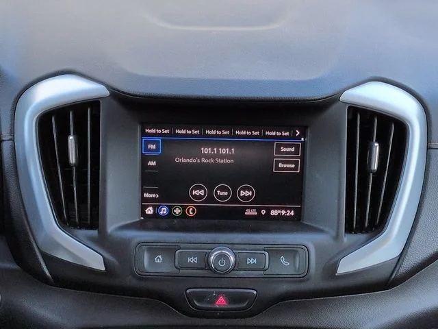 Used 2020 Blue GMC SLE image 18