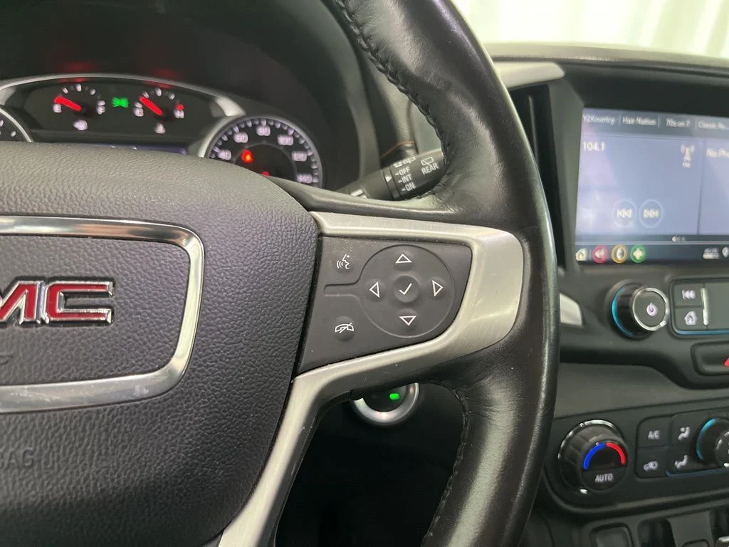 Used 2019 Gray GMC SLT image 7
