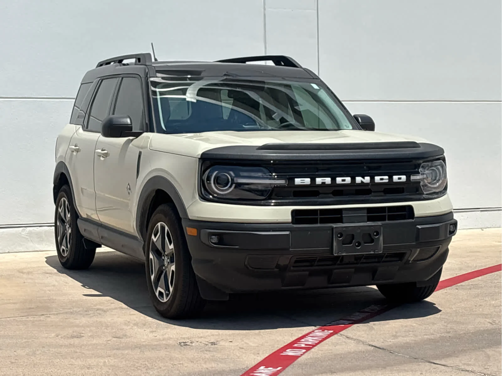 Used 2024  Ford Outer Banks image 3