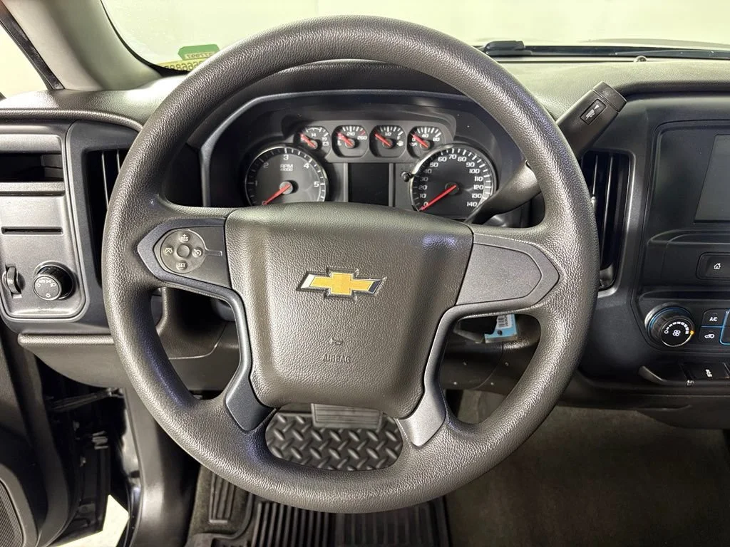 Used 2018 BLACK Chevrolet Custom image 26