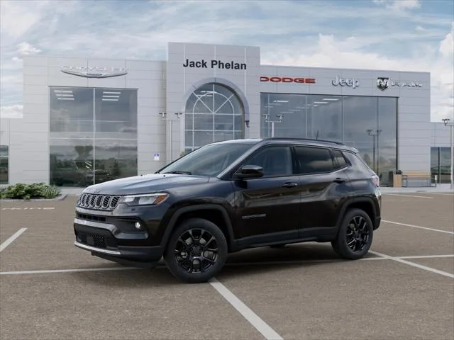 New 2026 Diamond Black Crystal Pearl-Coat Exterior Paint Jeep Latitude image 28