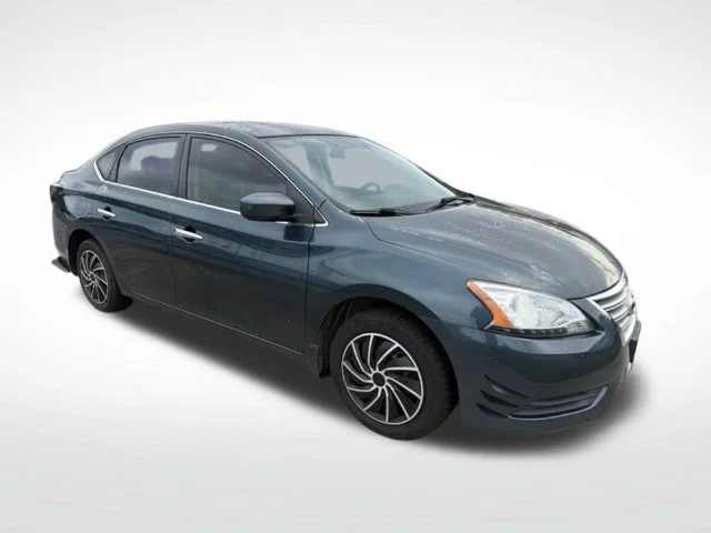 Used 2014 Blue Nissan SV image 3