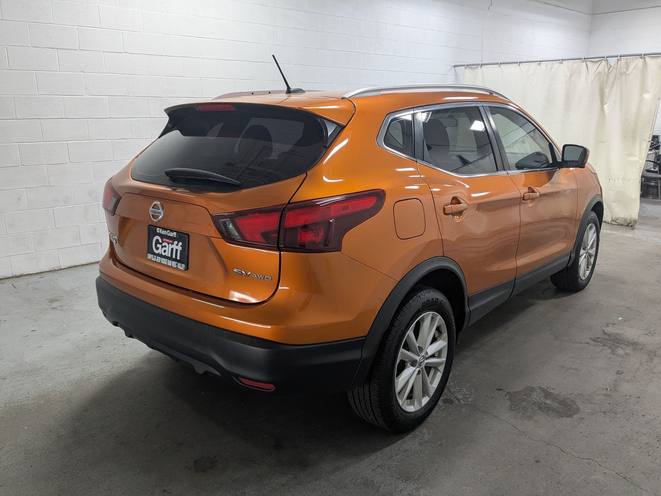 Used 2017 Monarch Orange Nissan SV image 4
