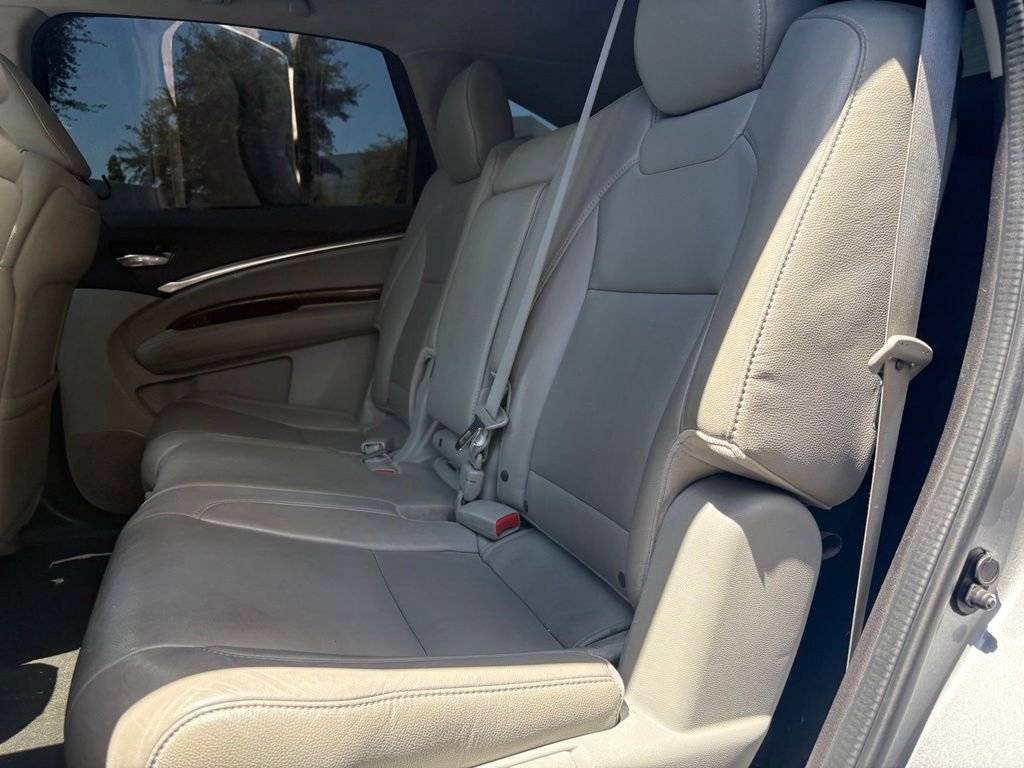 Used 2019 Silver Acura 3.5L image 12