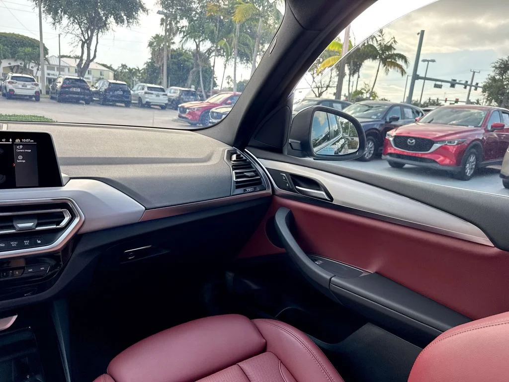 Used 2022 Jet Black BMW sDrive30i image 15