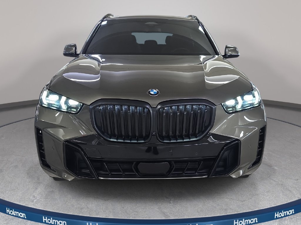 Certified Used 2026 Manhattan Green Metallic BMW sDrive40i image 3