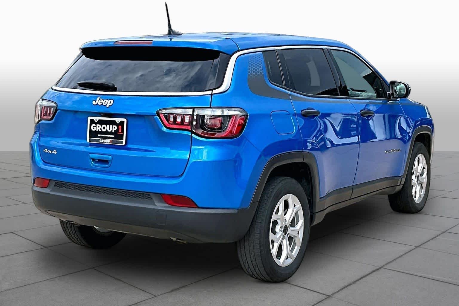 Used 2025 Hydro Blue Pearlcoat Jeep Sport image 14