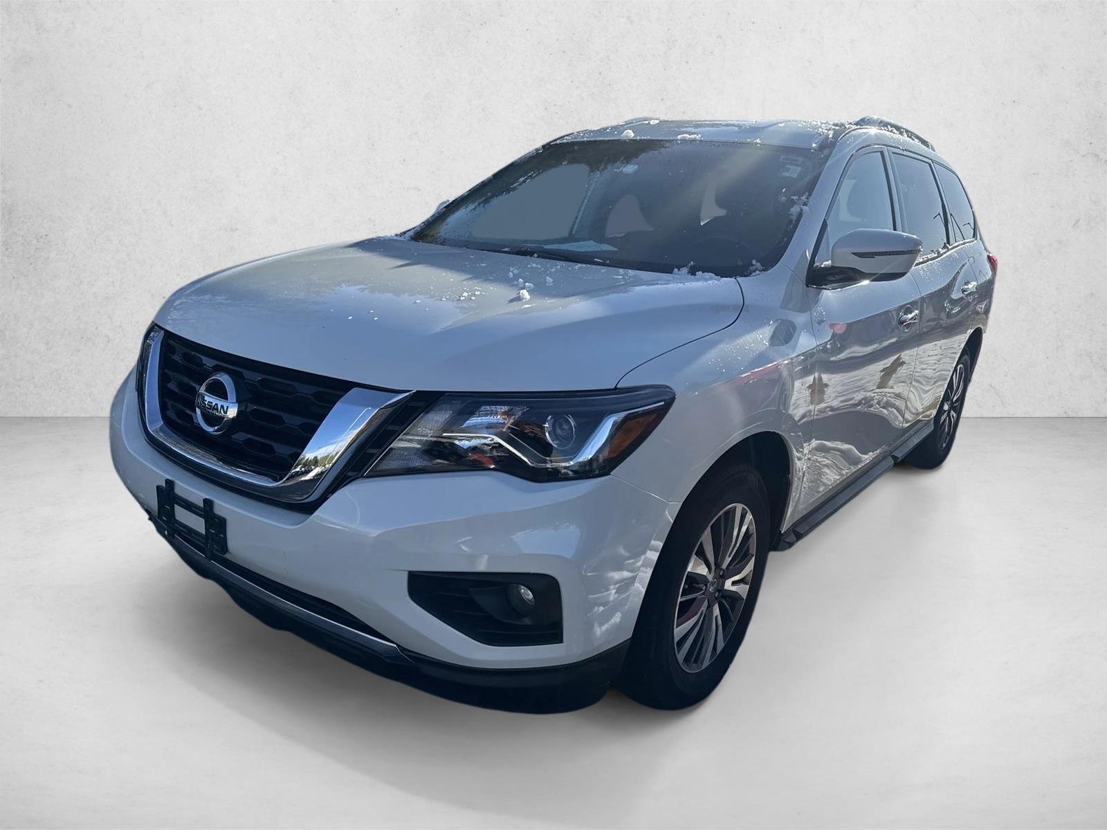 Used 2017 Pearl White Nissan SV image 2