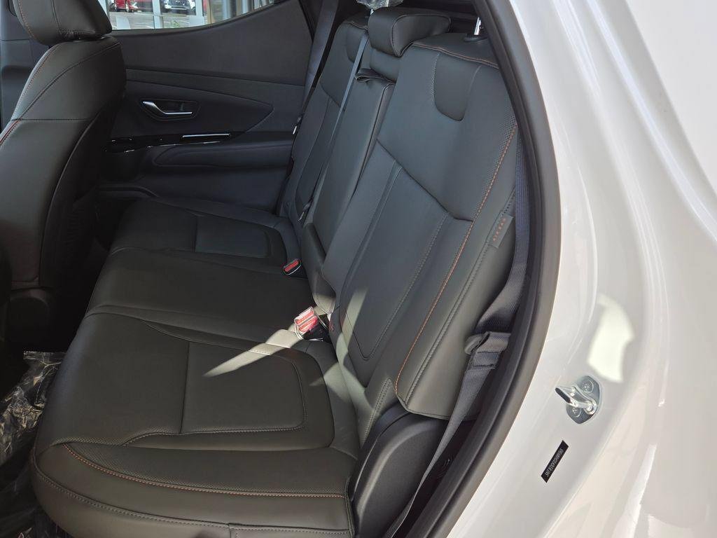 2025 Hyundai Santa Cruz Limited - Photo 18