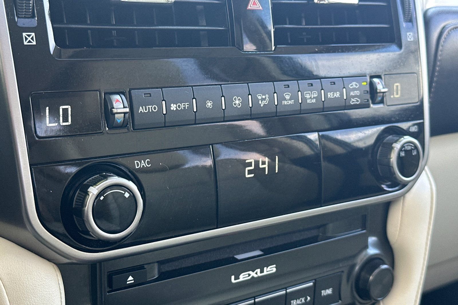 Used 2022 Silver Lexus 460 image 21