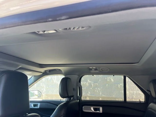 Used 2021 White Ford Limited image 12