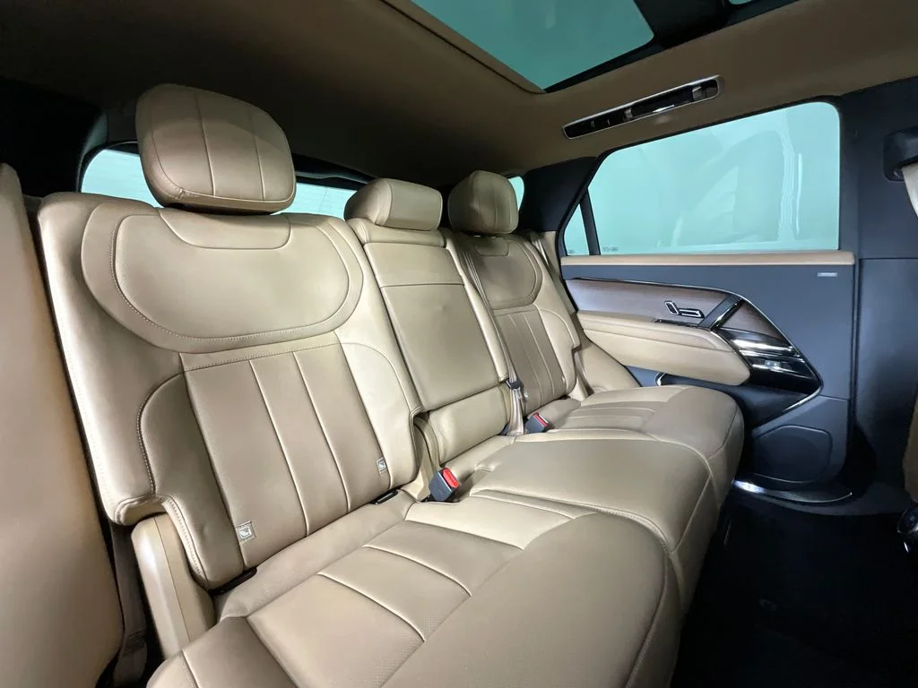 Used 2024 Brown Land Rover SE image 22