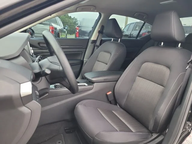 Used 2025 Black Nissan 2.5 S image 18