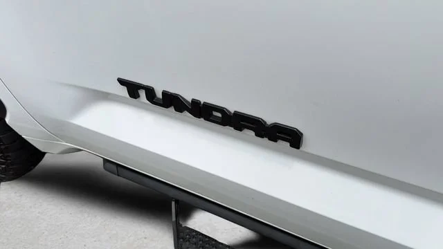 Used 2022 White Toyota SR5 image 37
