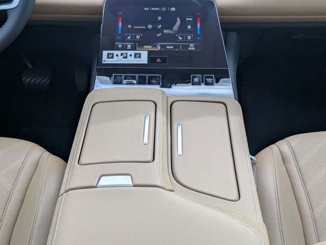 New 2026 RADIANT WHITE INFINITI Luxe 2WD image 20