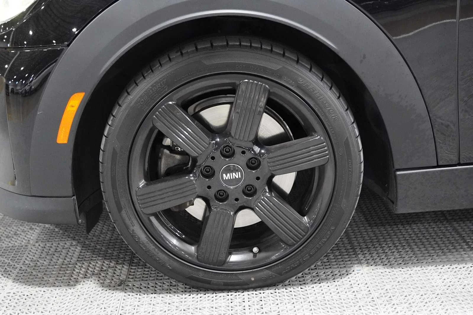 Used 2022 Midnight Black Metallic MINI Cooper S image 8