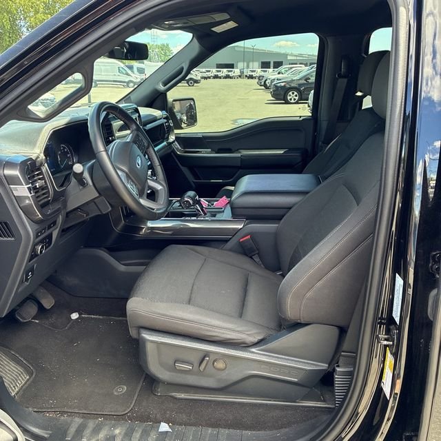 Used 2023 Black Ford XLT image 5