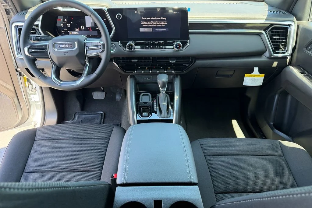 New 2026 Summit White GMC Elevation image 24