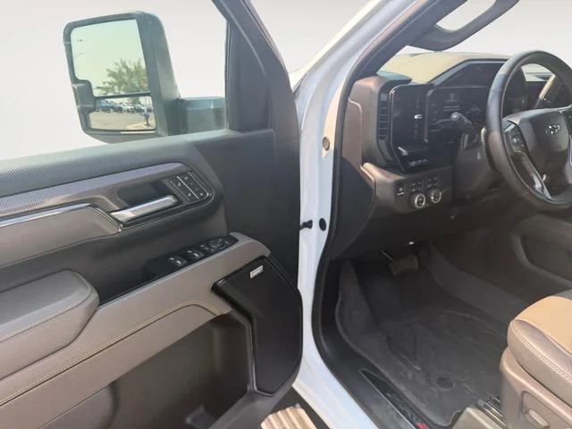 Used 2024 White Chevrolet ZR2 image 10