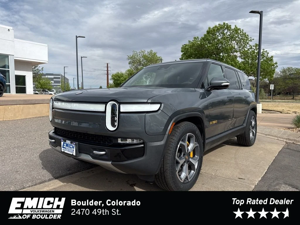 2024 Rivian R1S Adventure Quad-Motor Large Pack's photo