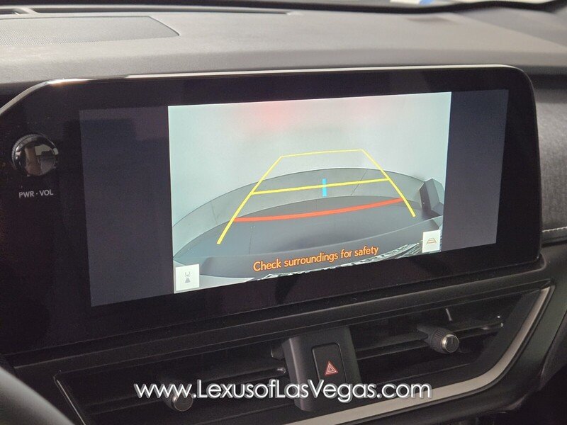 2025 Lexus UX 300h Premium - Photo 19