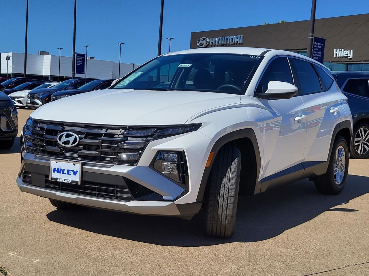 New 2026 White Pearl Hyundai SE FWD image 2
