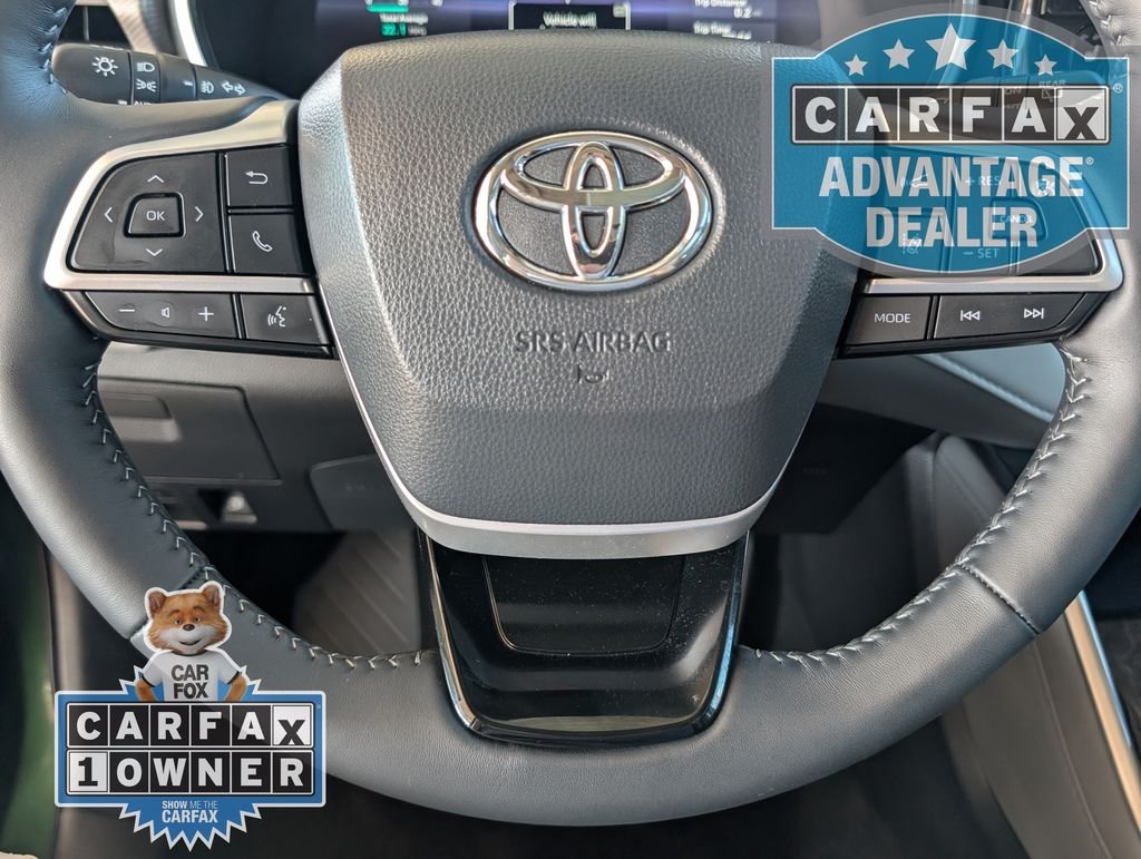 Used 2025 Green Toyota Platinum image 5