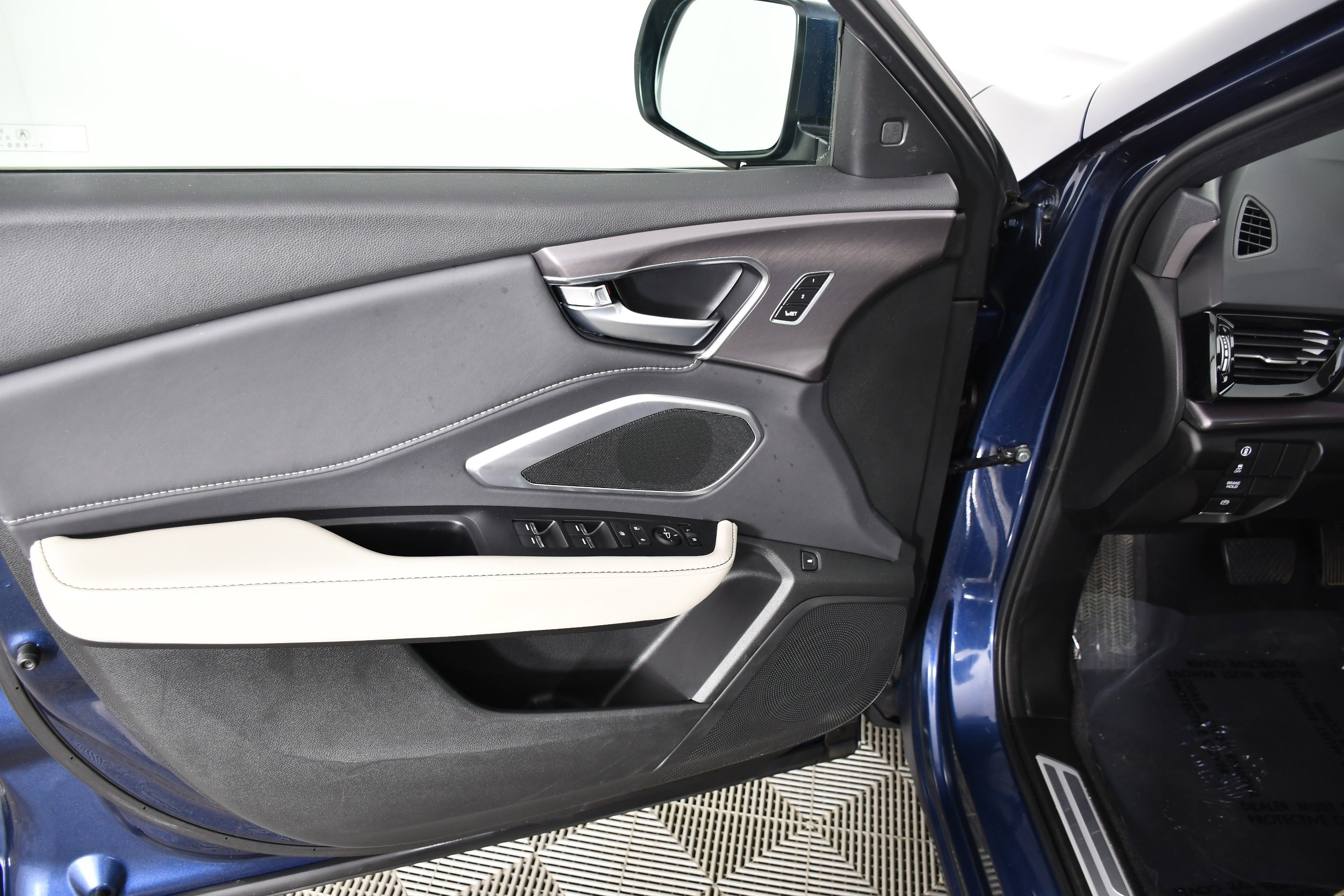 Used 2025 Canyon River Blue Metallic Acura Base image 89